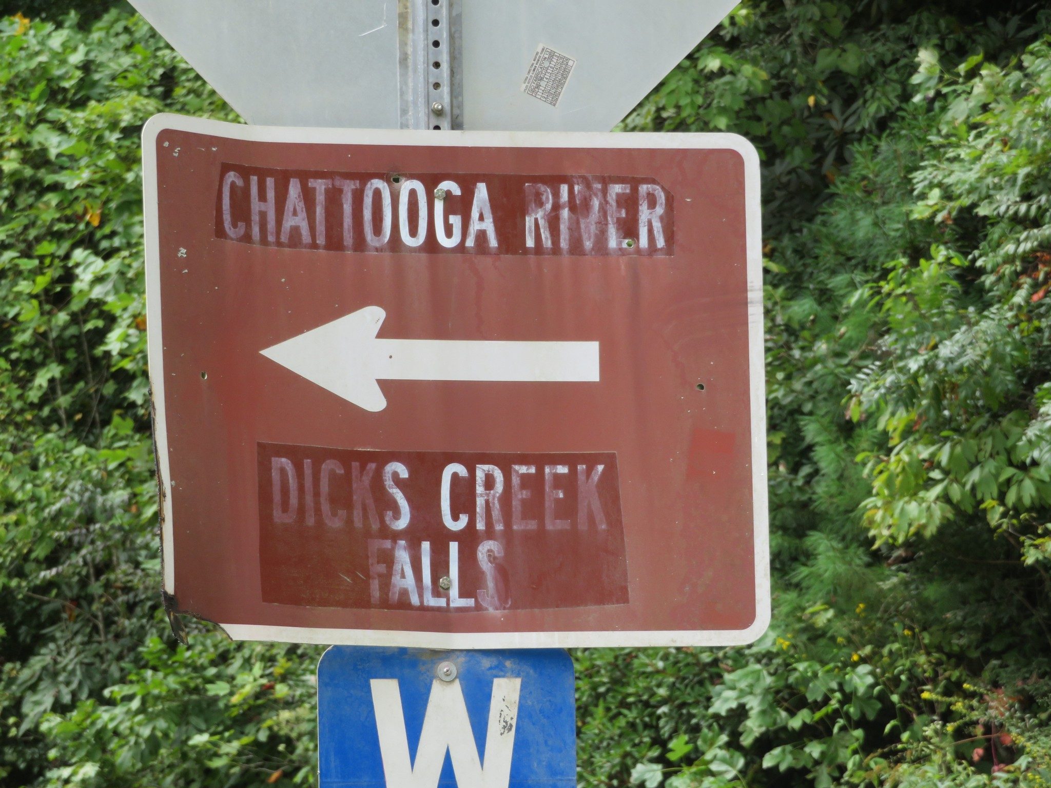 Directional Sign on Sandy Ford Road