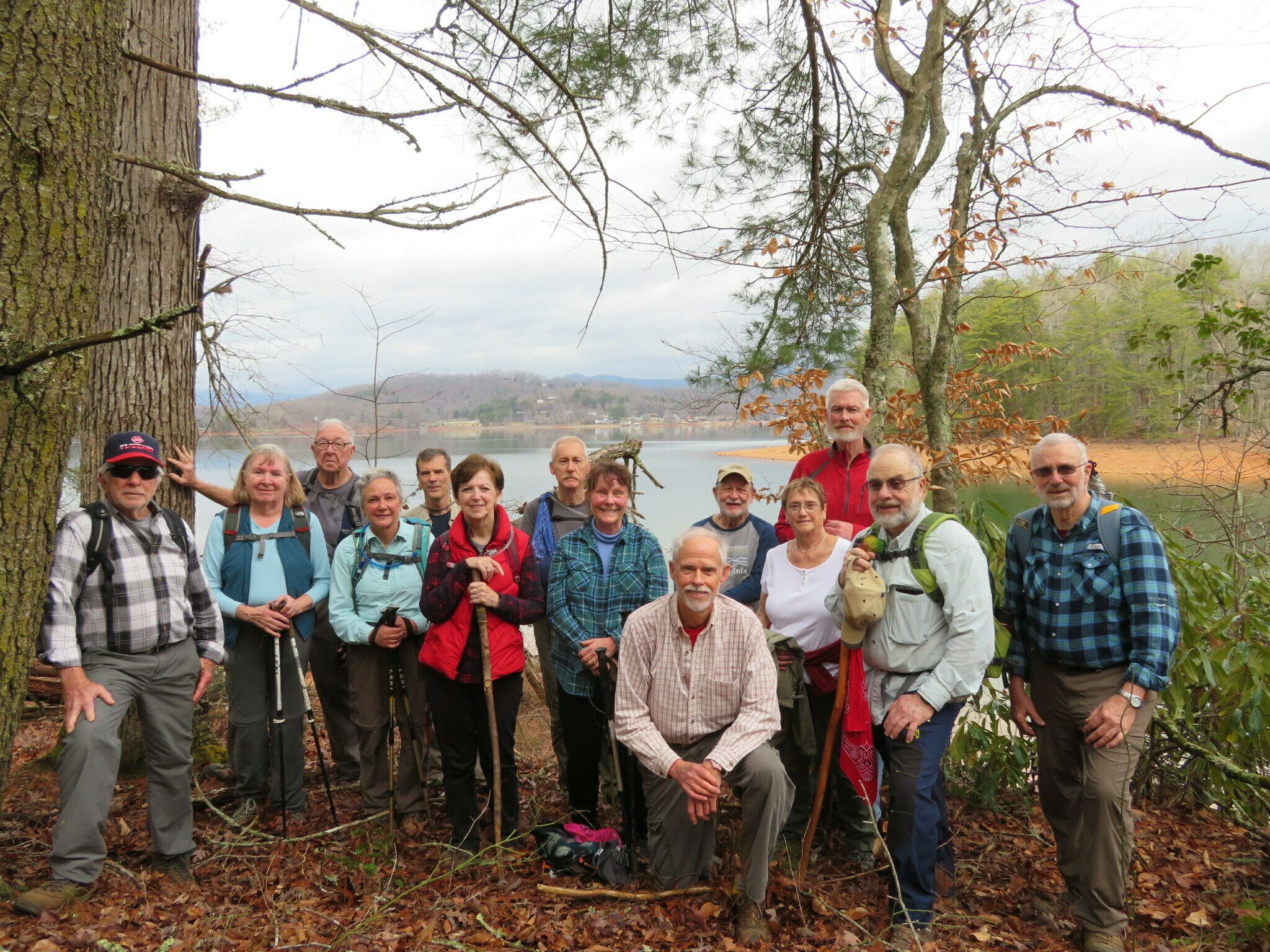 Todays Hikers (L-R): Vic, Angela, Tim, Christine, Gerald, Jenny, Don, Renee, Mike, Bob, Mary Lu, Dave, Gary & Ray.
