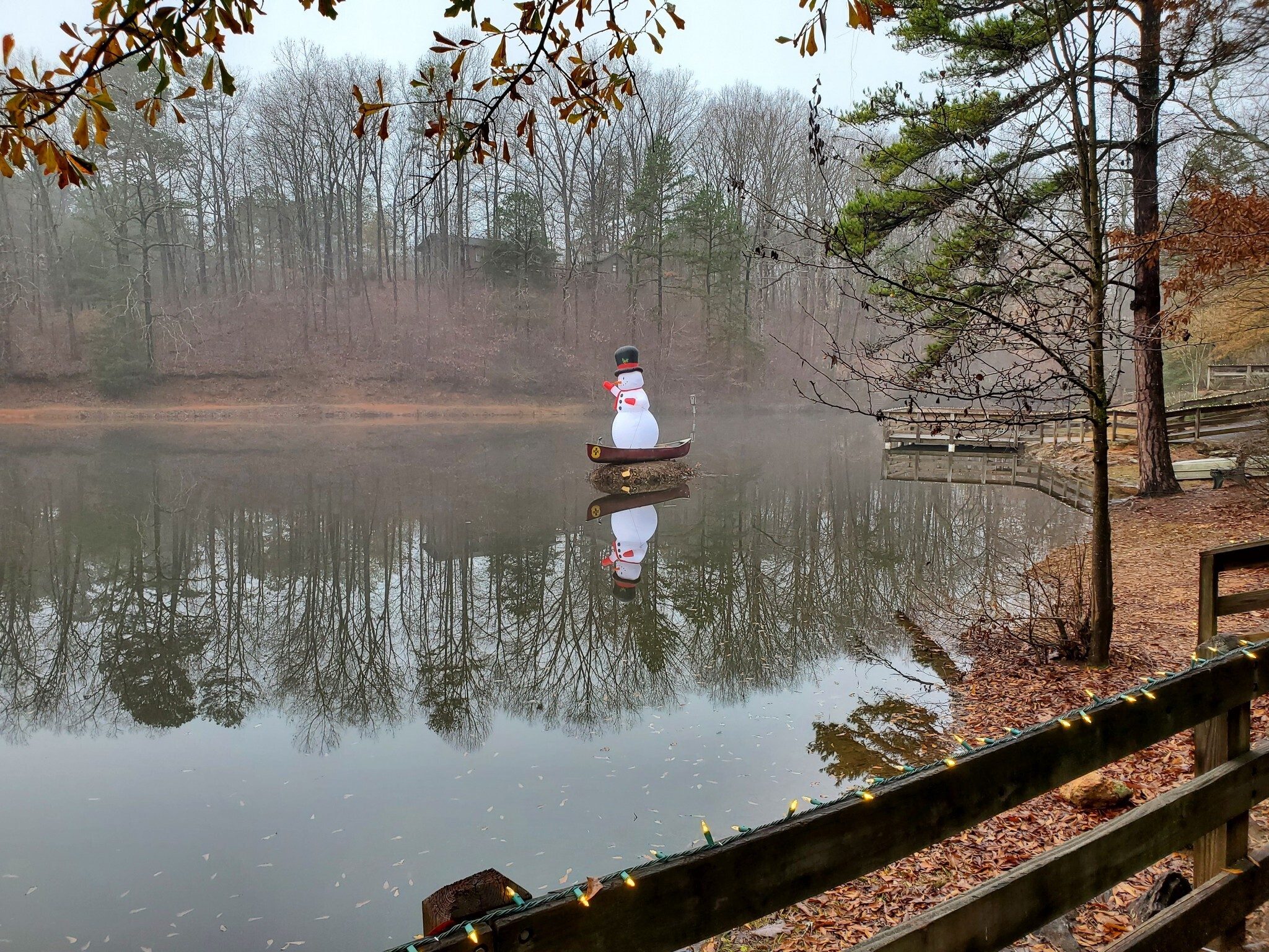 Season greetings from the canoe-stranded Snowman?  Nice trailhead greeting though.