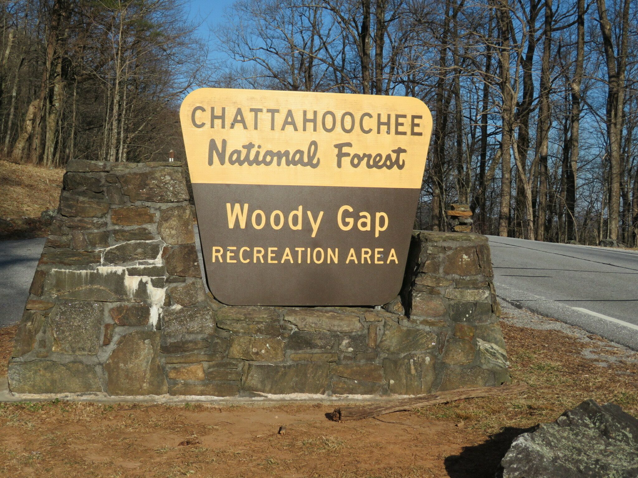 A nice day at our trailhead at Woody Gap.