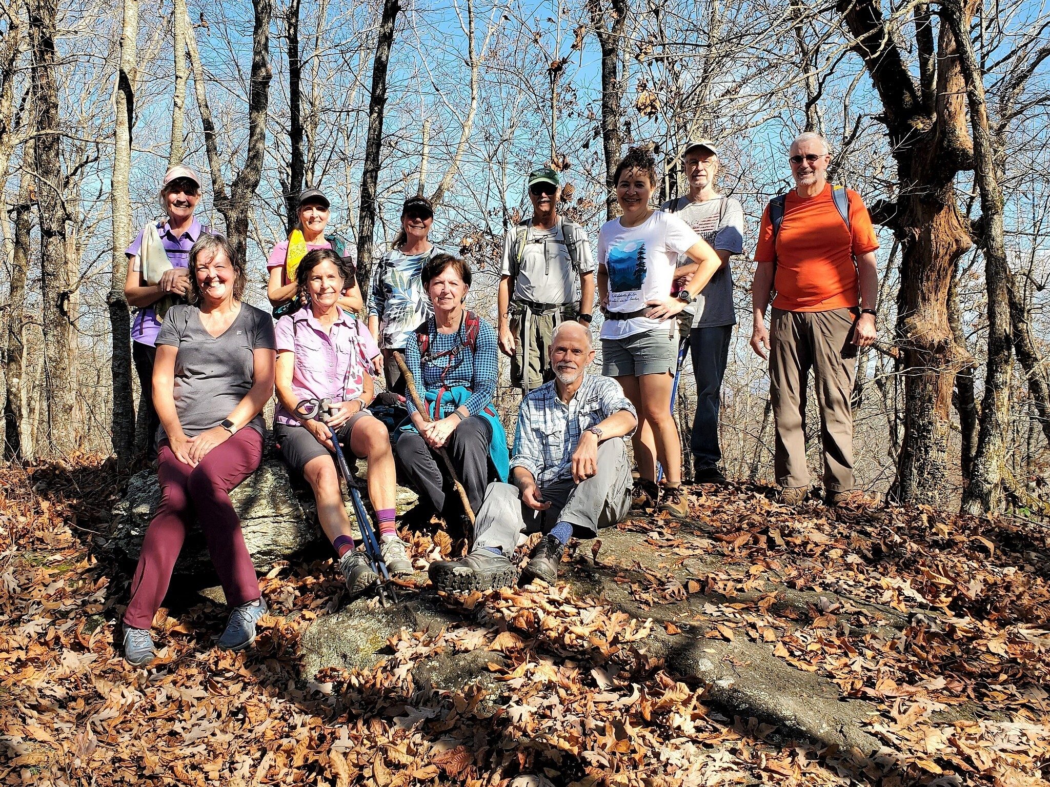 Today's hikers (L-R) Back: Linda, Terre, Renee, Jim, Heather, Edwin & Ray; Front: Londa, Beth, Jenny & Mike
