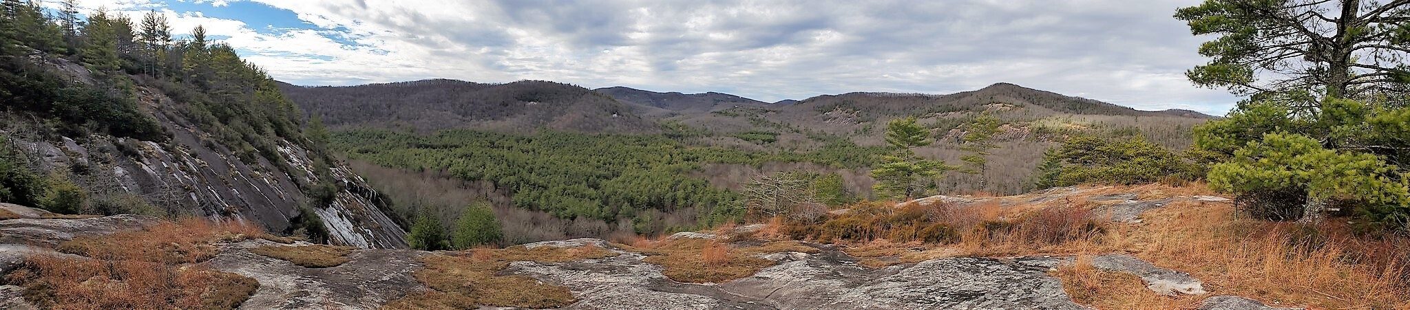 A panoramic view of Panthertown Valley seen from Tranquillity Point on Little Green Mountain at the east end of the valley.