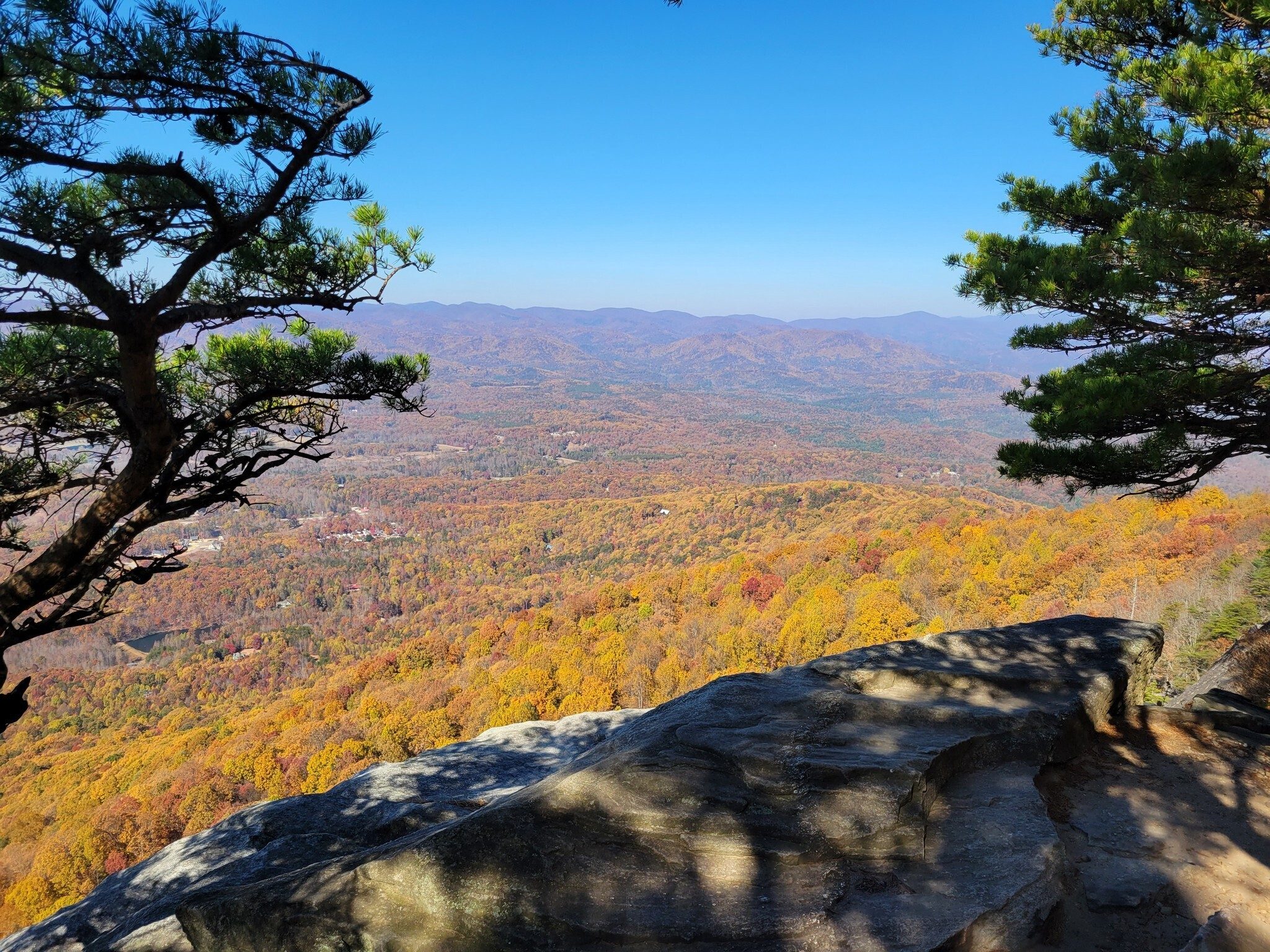 A view looking northwest up the valley showing a bit more fall colors than other overlooks.