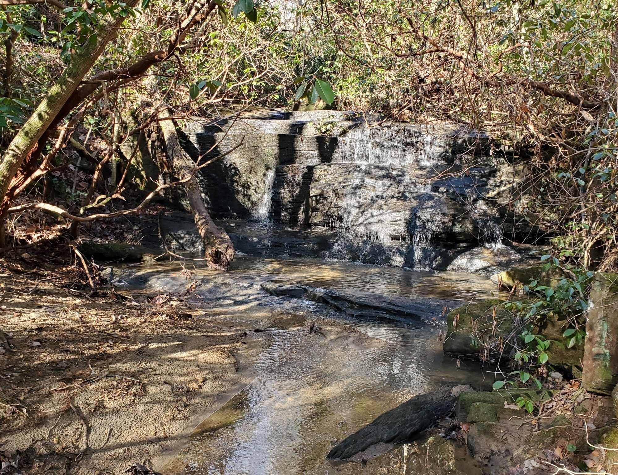 You can easily walk right past Rest Stop Falls which is very close to the trail.