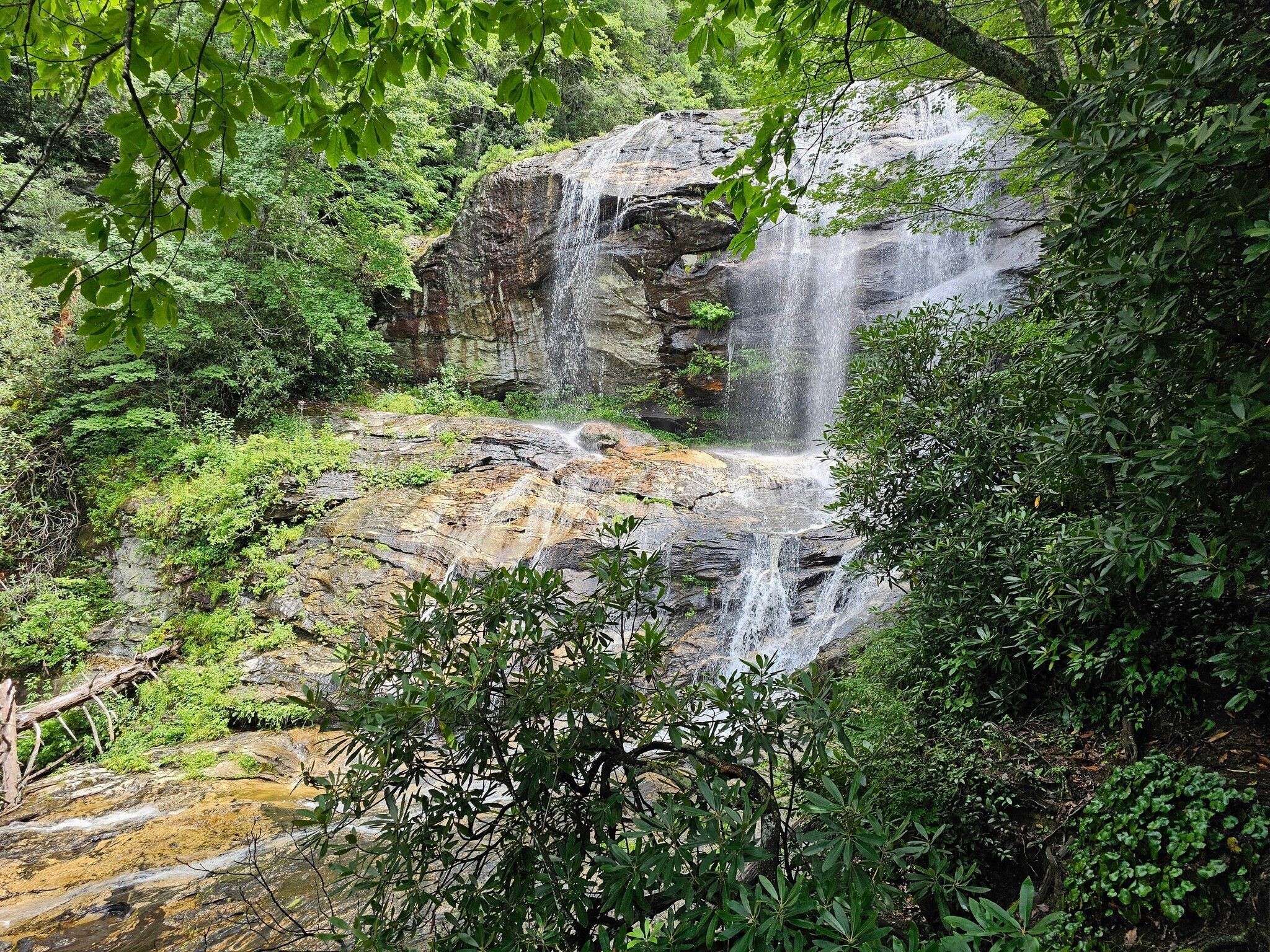A view of the bottom of the uppermost falls.