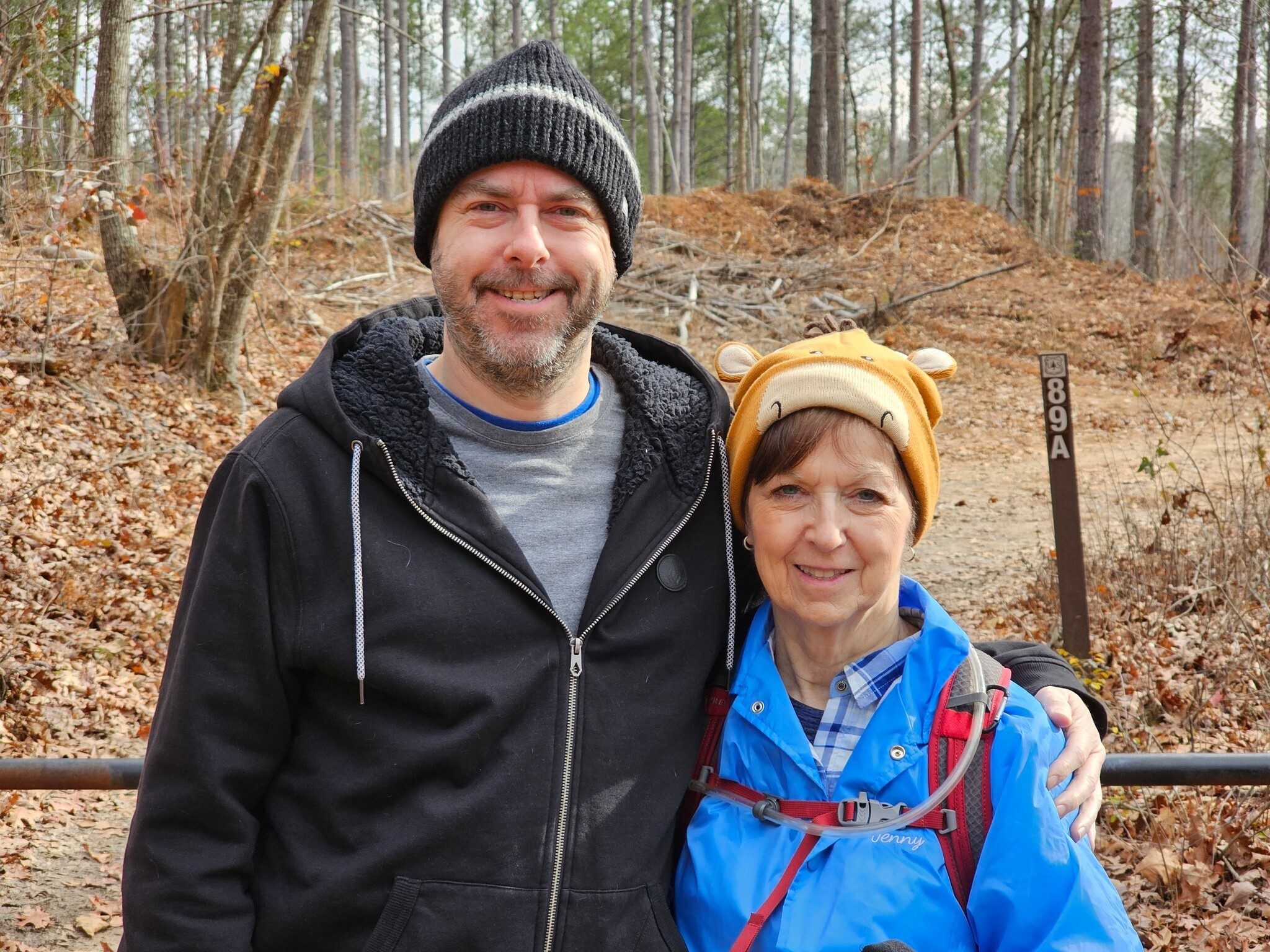 Scott & Jenny at the trailhead.