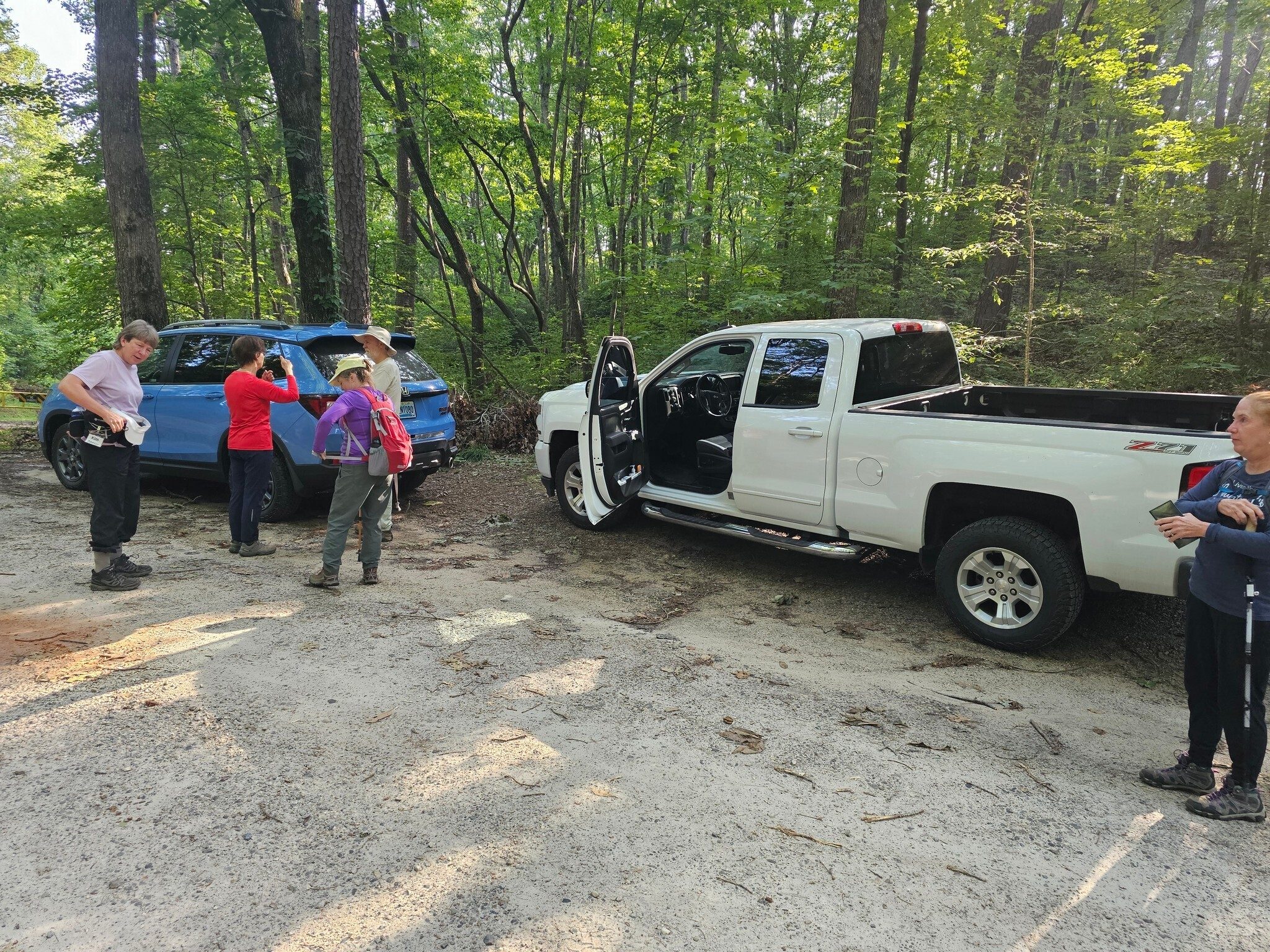 Getting started at the trailhead.  Very limited parking just this side of the gate.  Stay off private land!