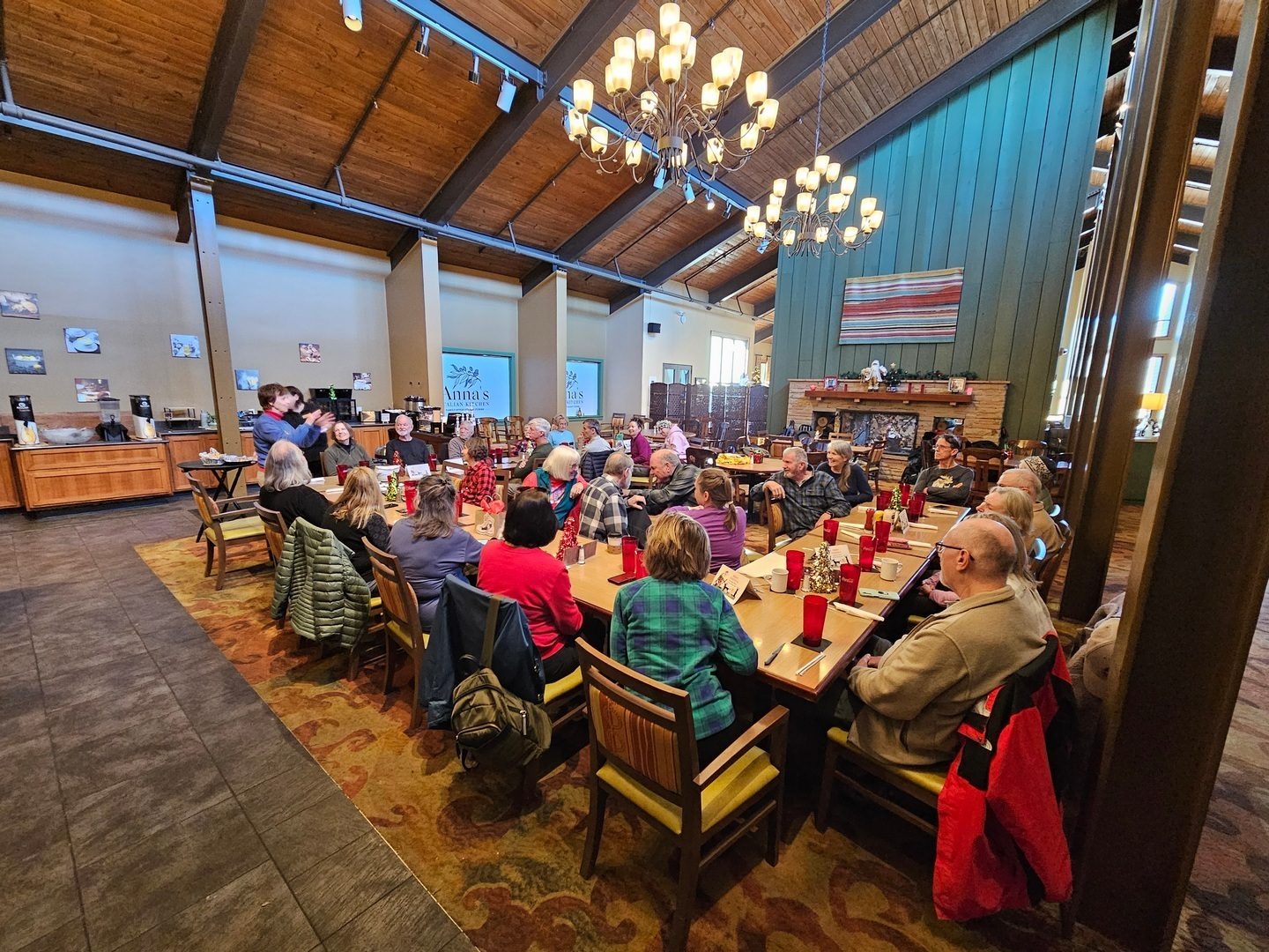 Lunch at Unicoi Lodge . . . hang on, the food will be here soon.