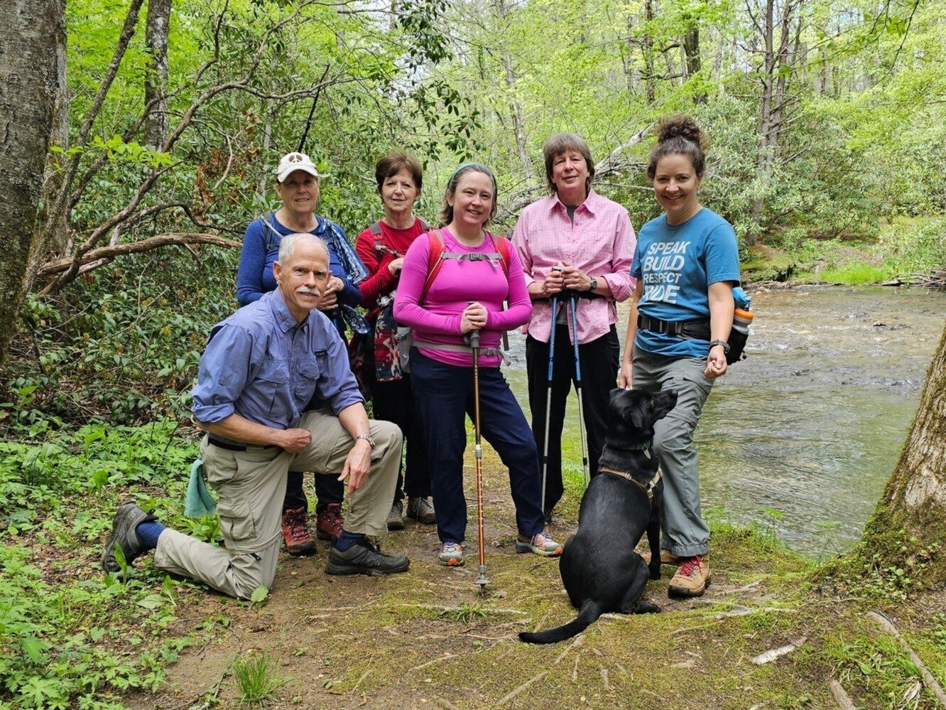 Today's hikers (L-R): Mike, Lynn, Jenny, Bobbie, Kim, Heather & Toby