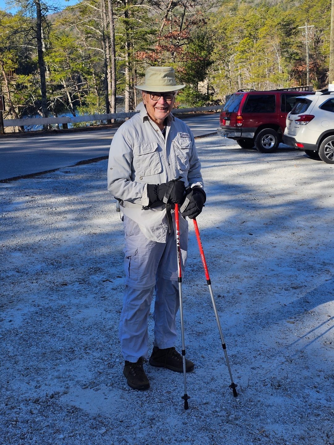 Surprise Hiker of the Day, Dick Metzgar.  Always great to have any of these hikers that have been hiking with this group beginning with the "Old Friends Hiking Club."
