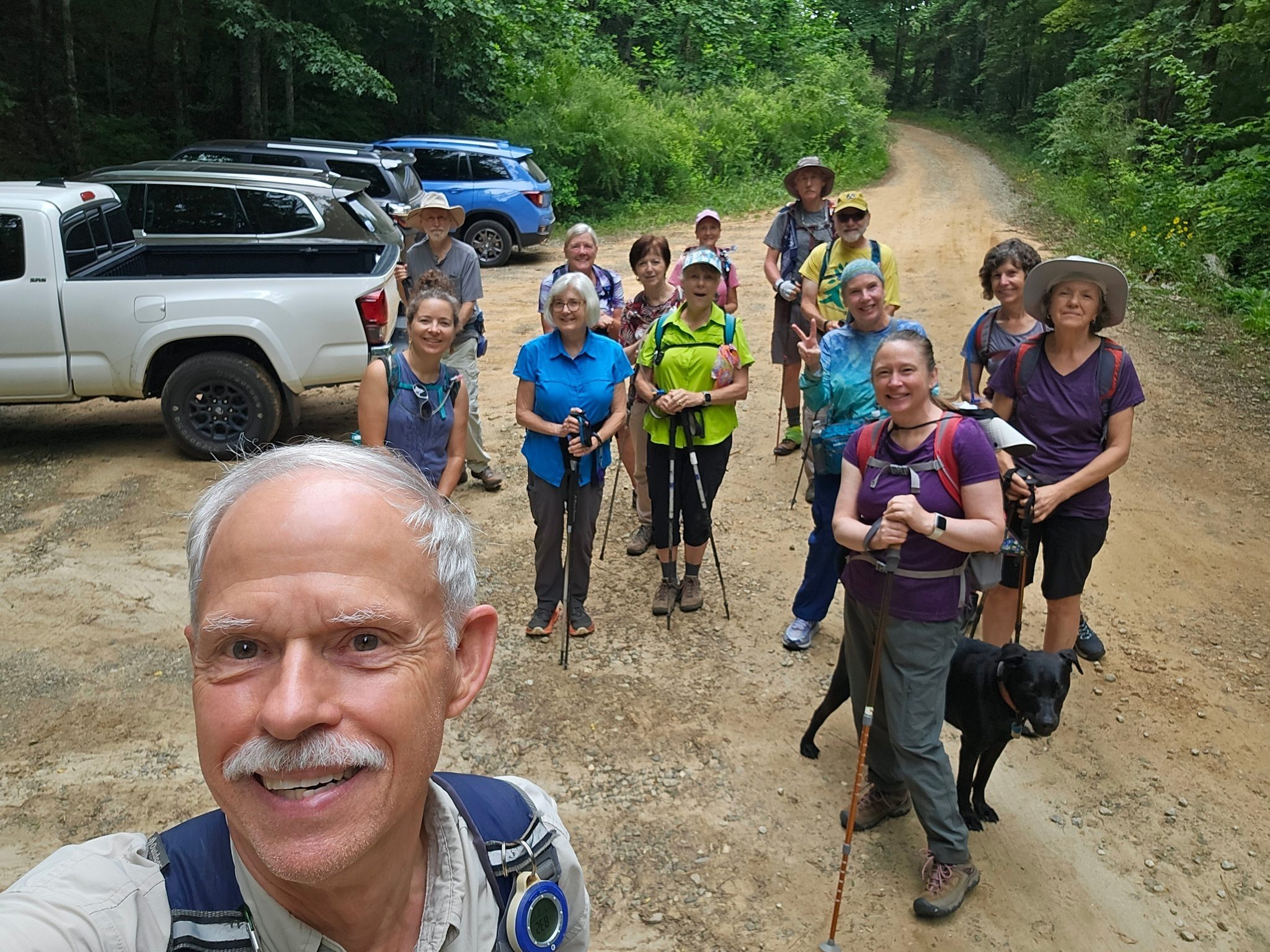 Let's get a quick group photo leaving the trailhead while everyone is still smiling.