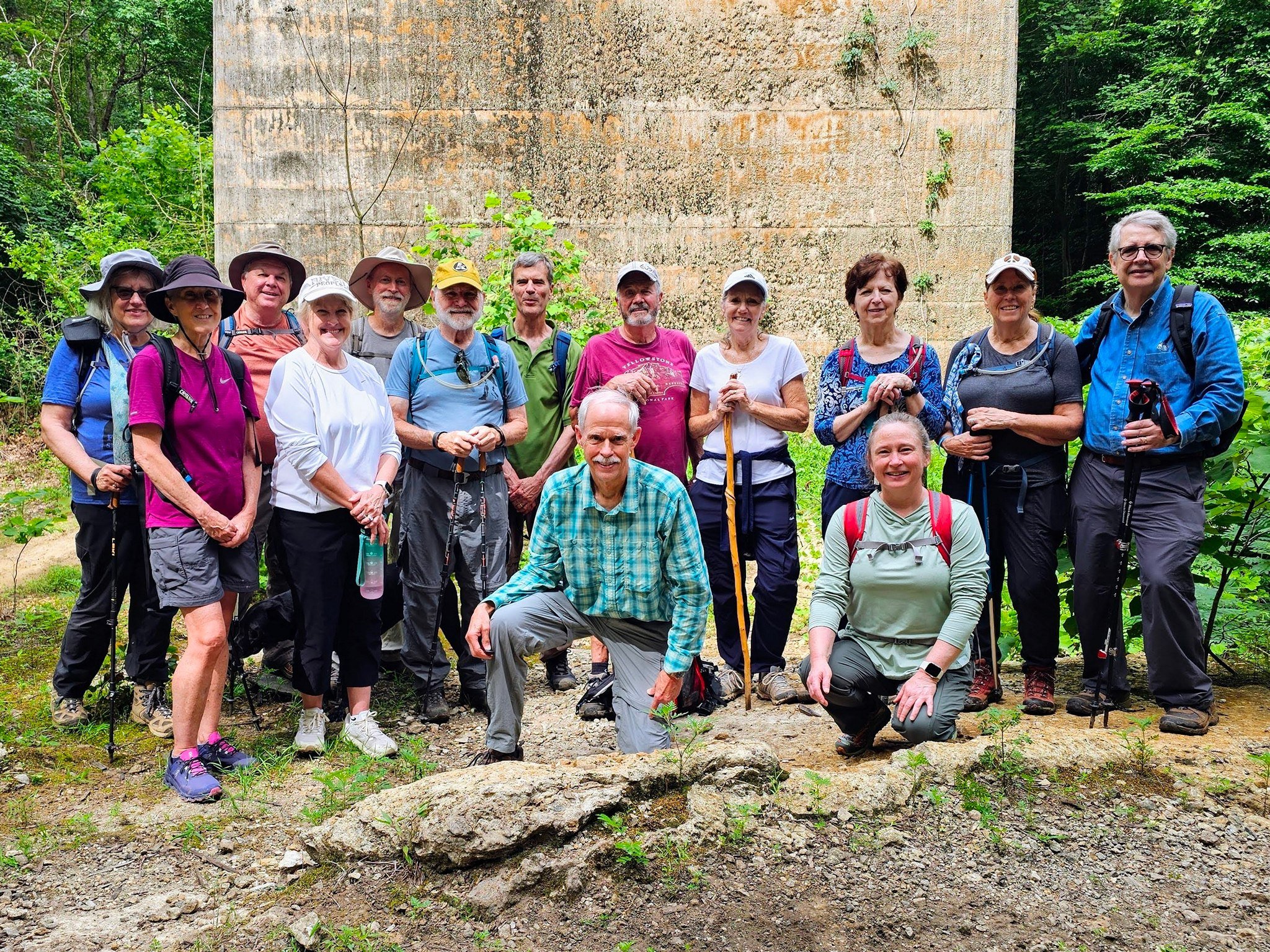 Today's hikers (L-R):Stephanie, Beth, John, Jennifer, Matt & Toby, Jack, Gerald, Mike, Ken, Claudia, Jenny, Bobbie, Lynn & Billy