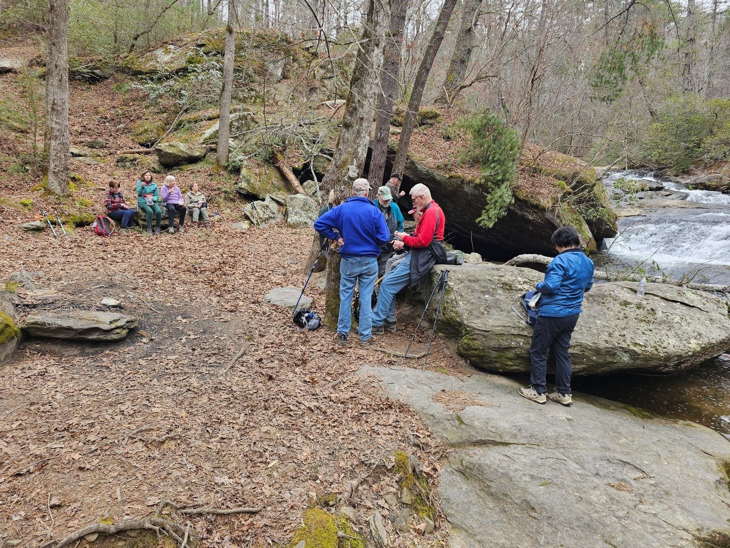 We take a break at the cascade previously seen.
