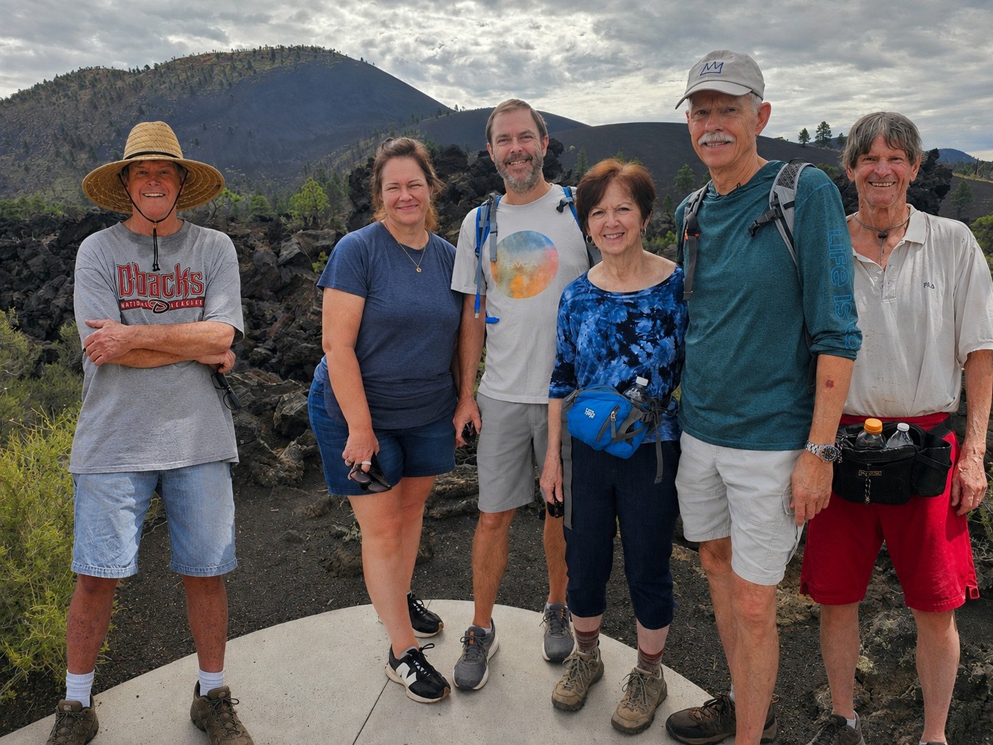 Today's hikers (L-R): Jim Robson, Renée Robson, Scott Bell, Jenny Bell, Mike Bell & Jojn Robson