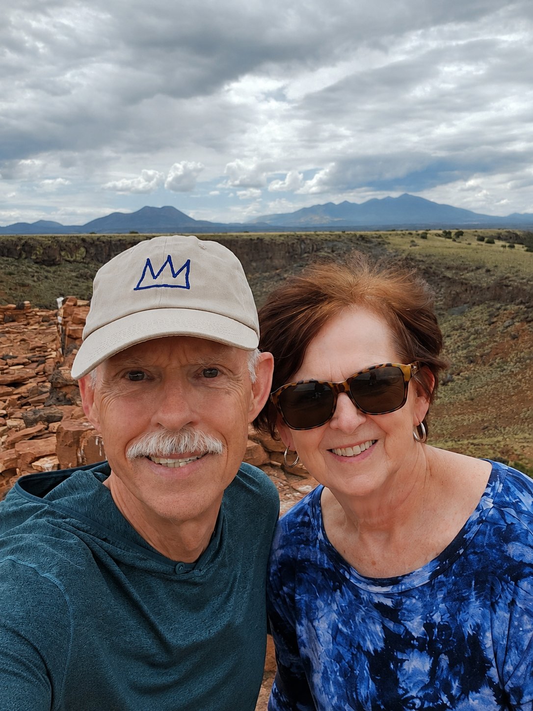 Today's hikers: Mike & Jenny; Not shown: Scott, Renée, Jim & John.